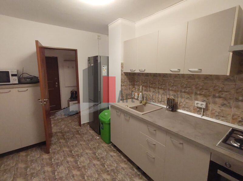 Lacul Tei, Parcul Circului, prima inchiriere apartament decomandat 3 camere