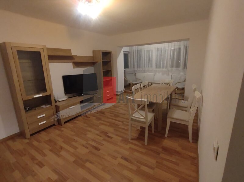 Bd. Lacul Tei, Parcul Circului, prima inchiriere apartament decomandat 3 camere.